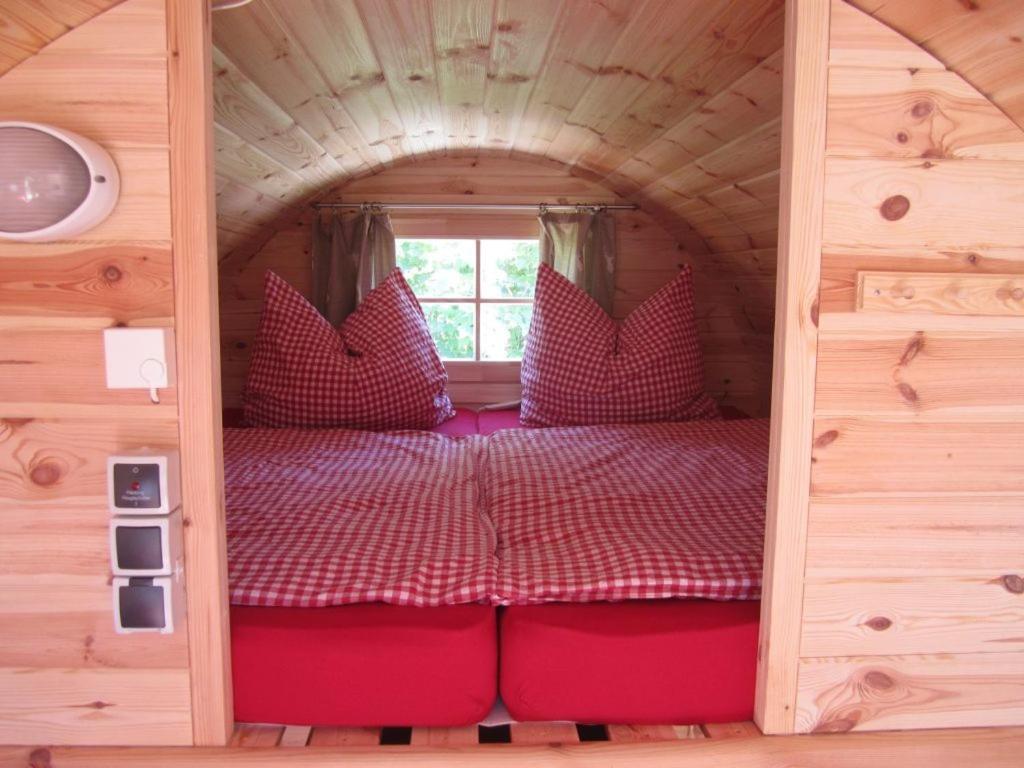 Schlaffass-Camping Gutshof Donauried Guenzburg Ngoại thất bức ảnh